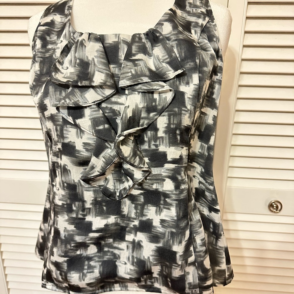 LOFT Monochrome Abstract Ruffle Blouse